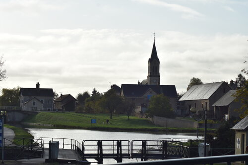 Marseilles-les-Aubigny