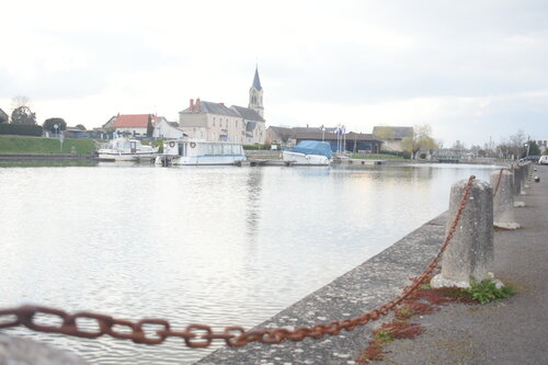 Marseilles-les-Aubigny